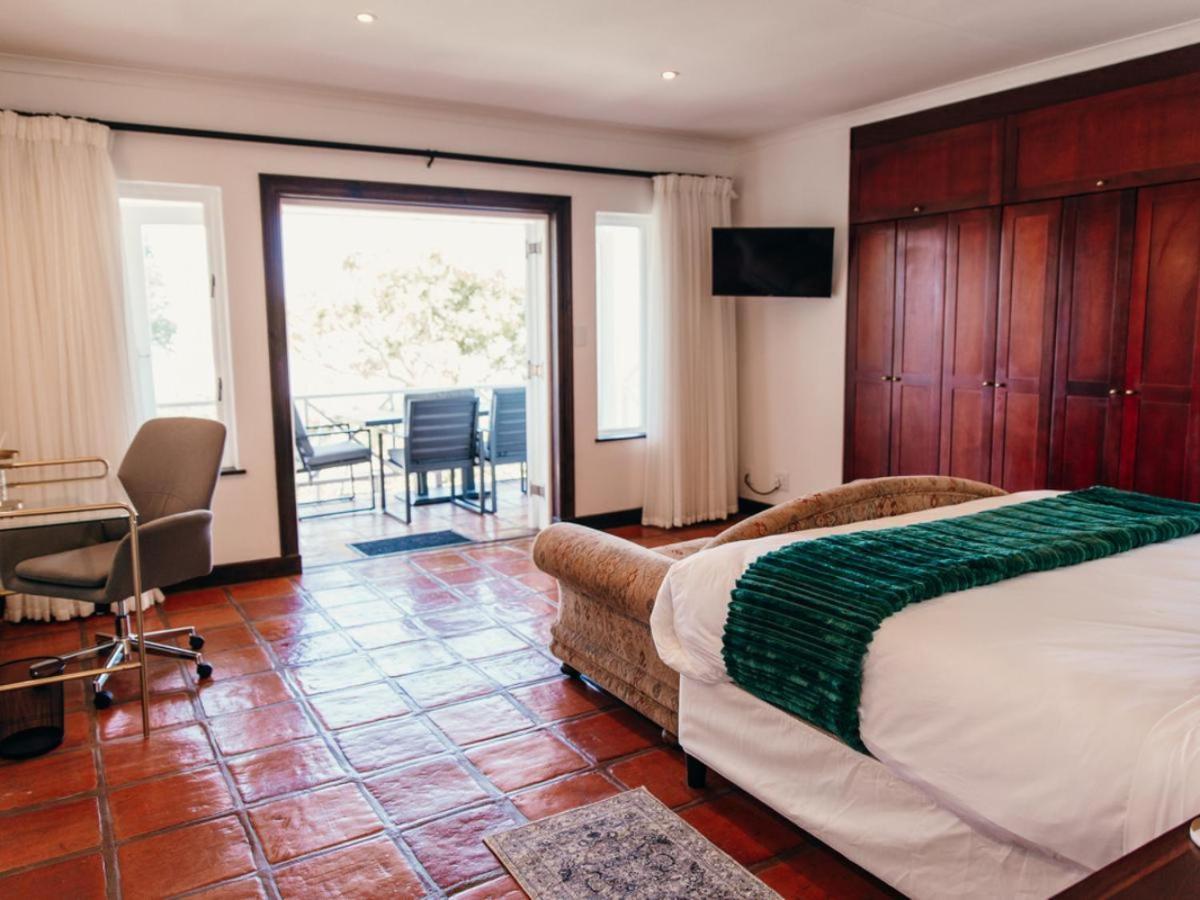 Hilltop Boutique Hotel Victoria Bay Zimmer foto